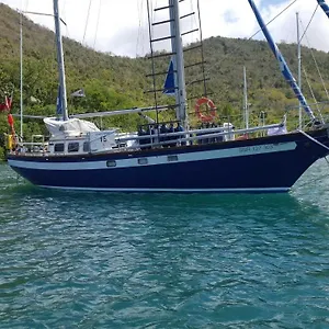stay-on-a-beautiful-ocean-going-classic-schooner.catalonia-hotels.com/